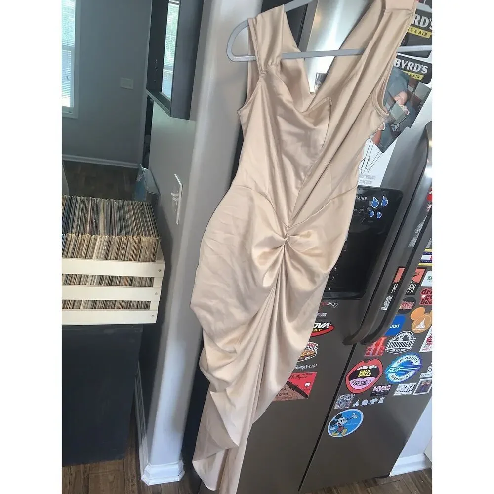 Pretty Little Thing Satin Off The Shoulder Draped Dress Nwt 78$ formal 10 fall - Picture 11 of 11